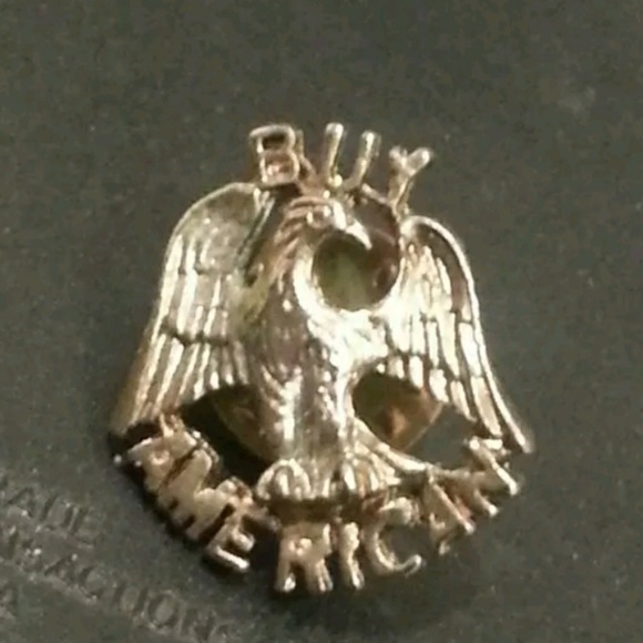 Vintage Jewelry - UIW United Industrial Workers Buy American Pin